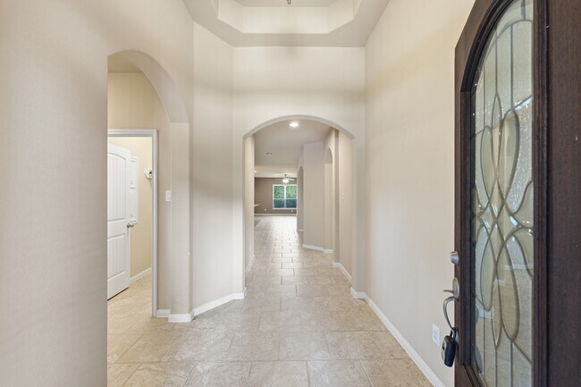 Foto del edificio - 5815 Creek Crossing Ct