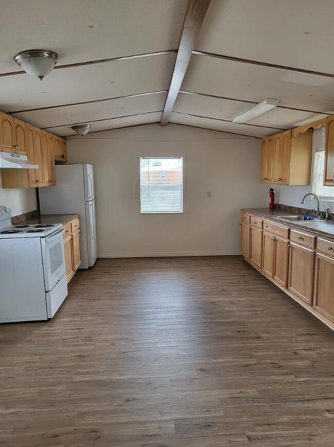 Foto del edificio - 6727 Saltwater Blvd