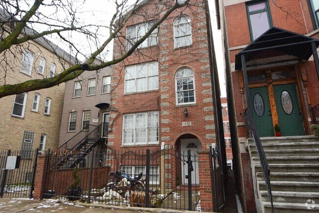 Building Photo - 1445 W Cortez St