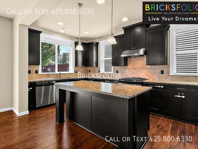 Foto del edificio - 814 Mount Baker Pl NE