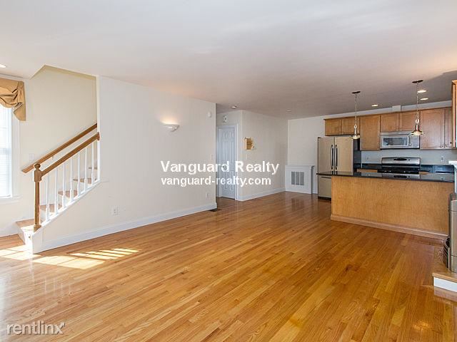 Building Photo - 17 Vineland St