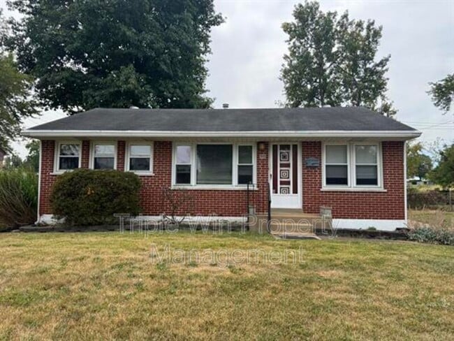 Building Photo - 90 W St Anthony Ln