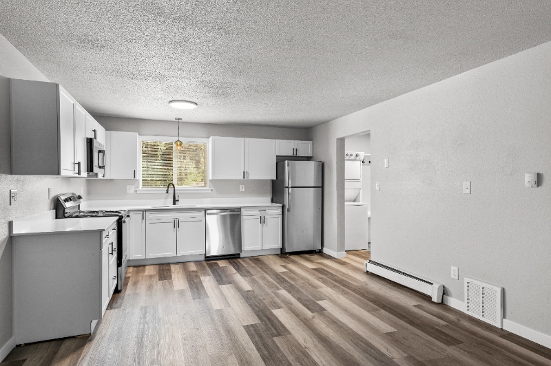 Primary Photo - 1650 29th Ave Pl