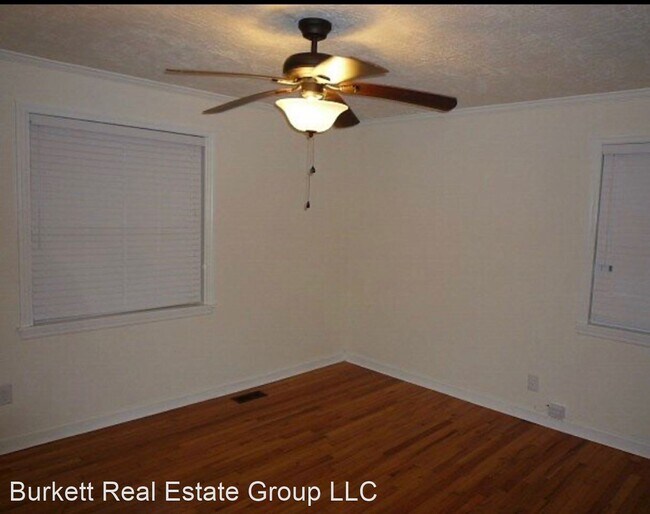 Foto del edificio - 3 br, 2 bath House - 918 Papaya St