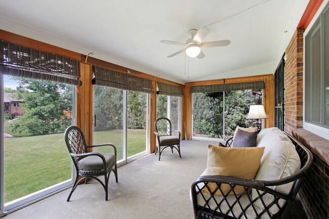 Foto del edificio - 6741 E La Salle Pl