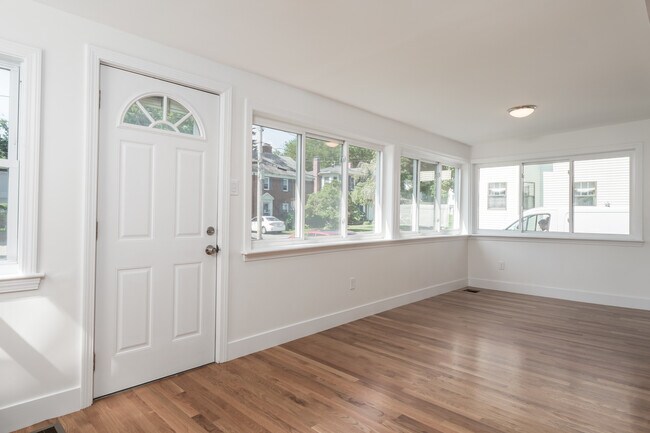 Foto del edificio - 92 Clinton Place Unit #2