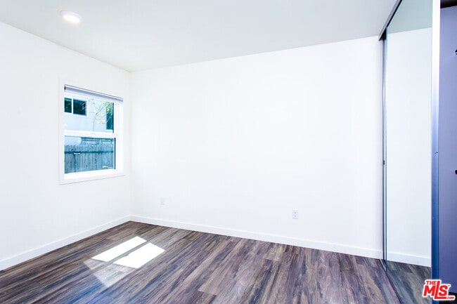 Foto del edificio - 1256 Princeton St