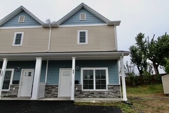 Building Photo - 98 Suter St