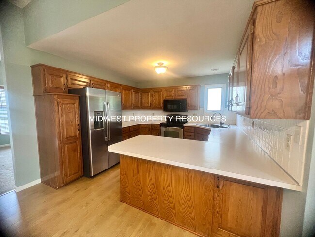 Building Photo - Stunning 3-Bedroom Home with Backyard Oasis!