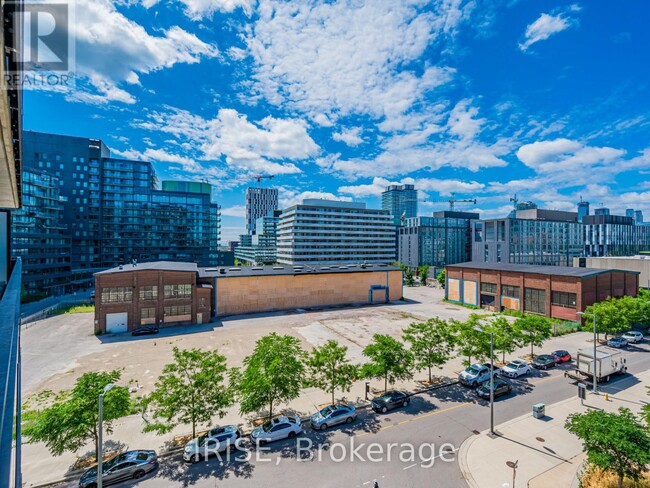 Building Photo - 21-521 Lawren Harris Square