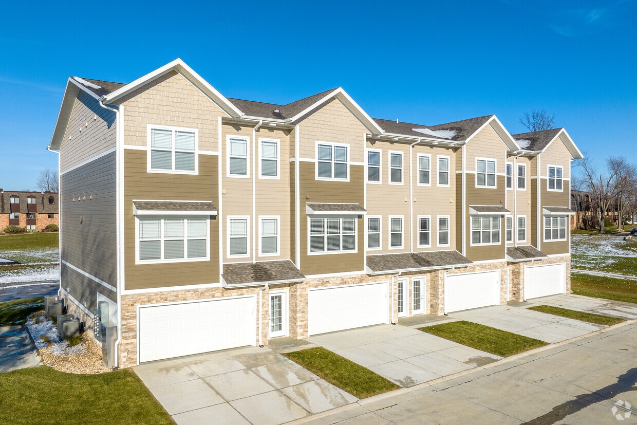 Primary Photo - Stone Ridge Apartments & Townhomes
