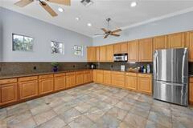 Building Photo - ** BUILDING A HOME OR BUYING A HOME IN NAP...