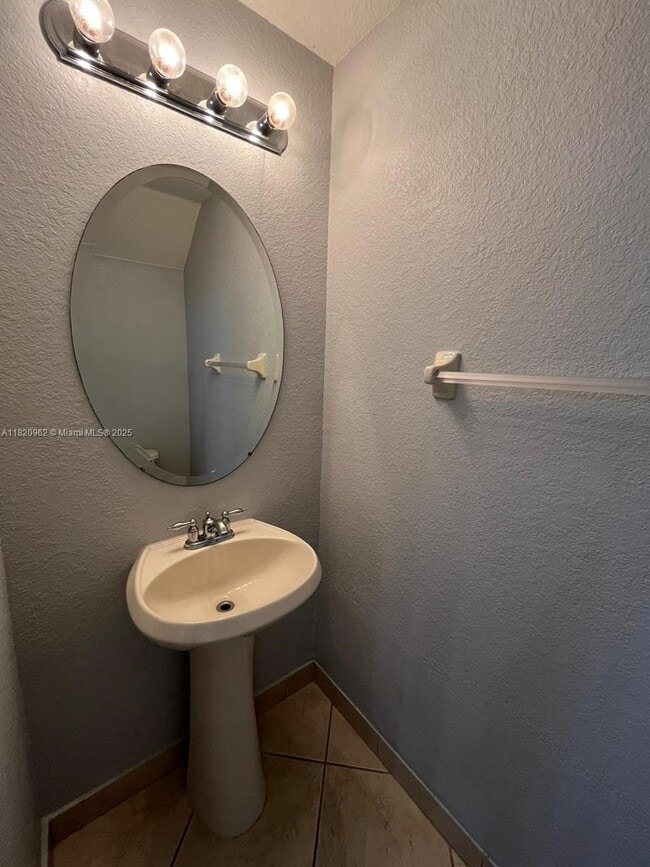 Foto del edificio - 14109 SW 49th St