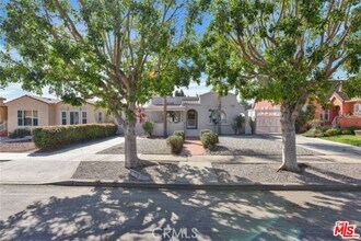 Building Photo - 2016 W 78th St