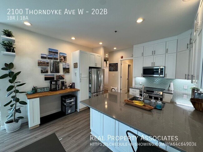 Foto del edificio - 2100 Thorndyke Ave W