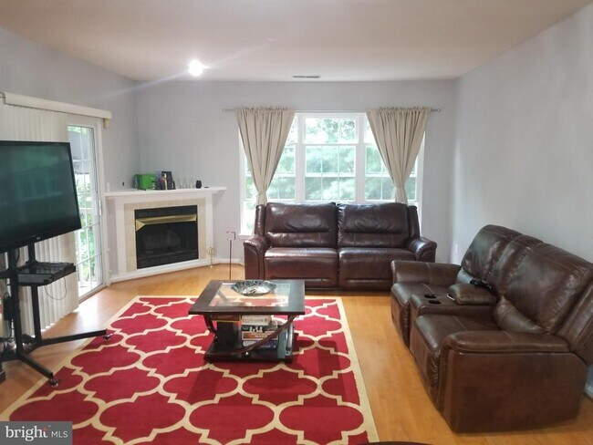 Foto del edificio - 7712 Haynes Point Way
