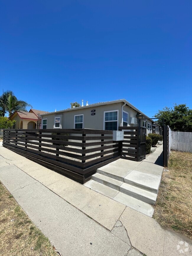 Building Photo - 1512 S Redondo Blvd