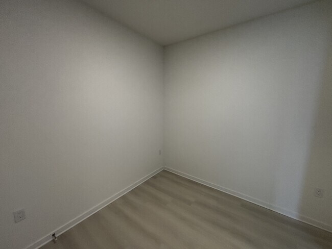 Foto del edificio - 5563 Millenia Blvd