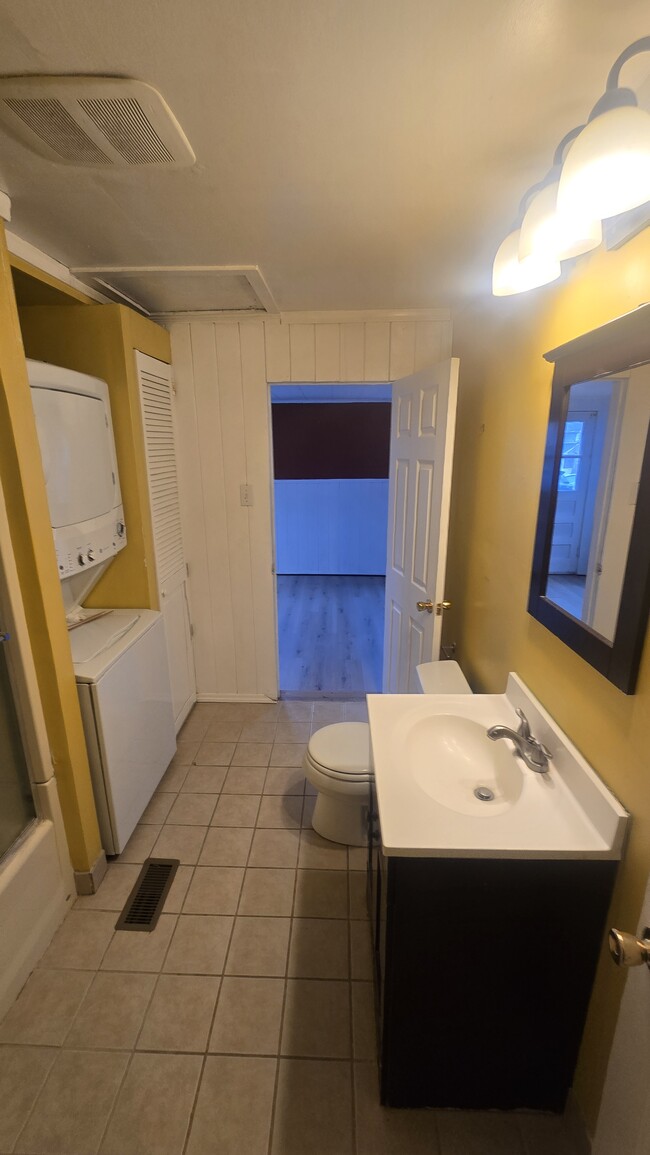 Baño - 23A Rockaway Valley Rd