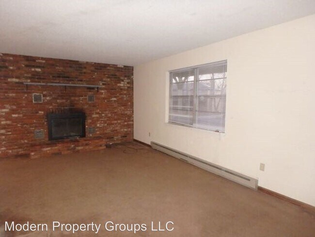 Foto del edificio - 3305-3307 Belle Meade Dr