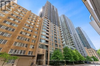 Building Photo - 40 Nepean St