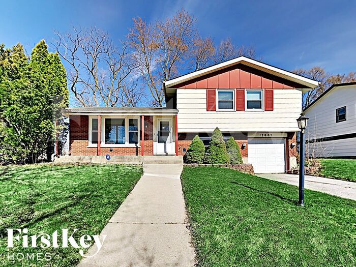 Foto principal - 17007 Pine Ct