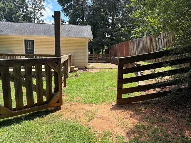 Building Photo - 4755 Perry Rd