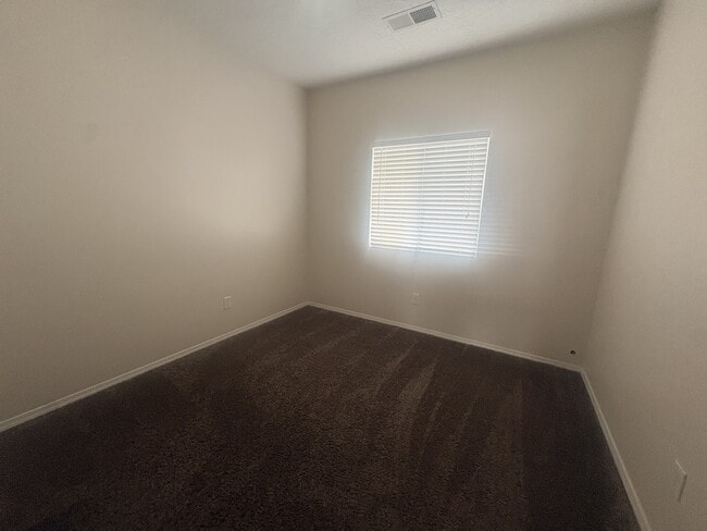 Building Photo - 5425 Caballo Ct NE