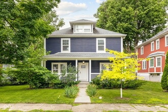 Building Photo - 3126 Ruckle St