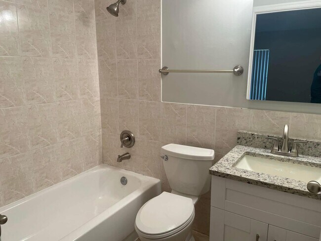 Foto del edificio - 2725 Prairie Ln