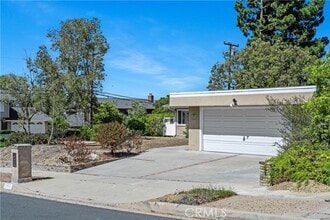 Building Photo - 28855 Cedarbluff Dr