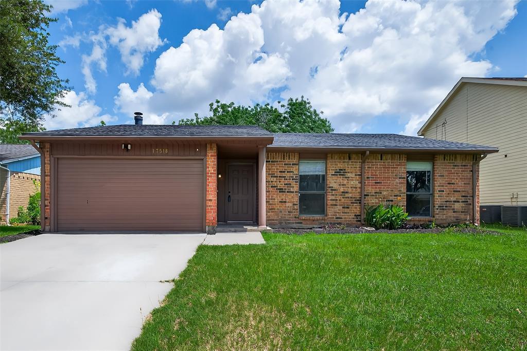 Foto principal - 17518 Autumn Hills Dr