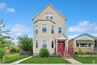 Building Photo - 5104 N Austin Ave