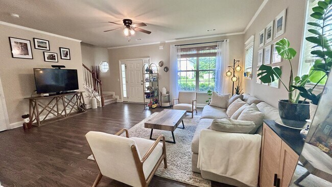 Photo - 4209 Longfellow Dr House