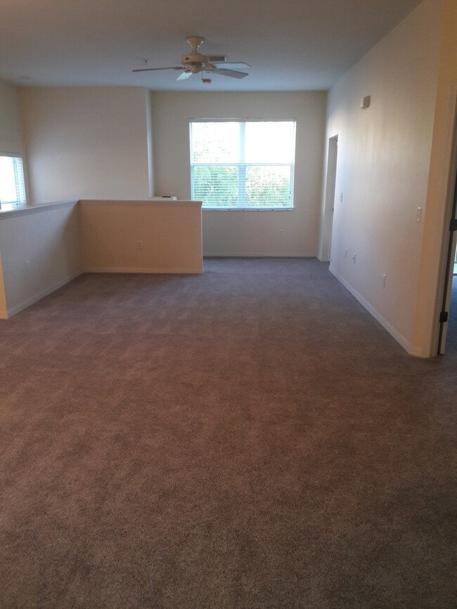 Building Photo - Annual unfurnished-3 bedroom, 2 bath condo with garage in gated community!