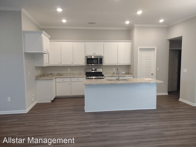 Building Photo - 4 br, 2 bath House - 703 Granite Drive