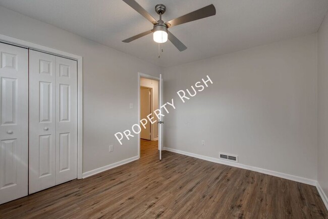 Foto del edificio - 4059 Arbor Place Ln. - Stylish 2 bed/1 bat...