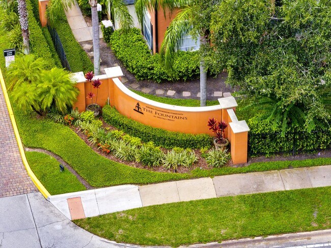 Foto del edificio - Fully Remodeled 3/2 with Loft in MetroWest...