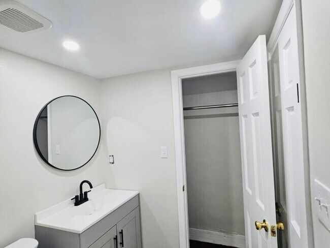 Foto del edificio - 1 Bedroom Single Family Home in Petersburg