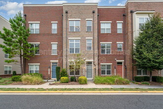 Building Photo - 42658 Alicia Terrace