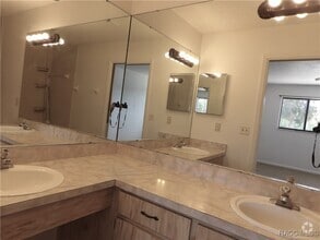 Building Photo - 9785 E Goldfinch Ln