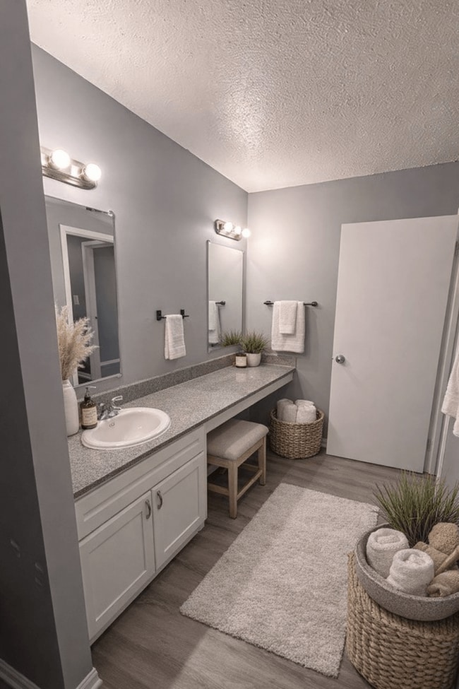 Building Photo - Knollwood Apartments