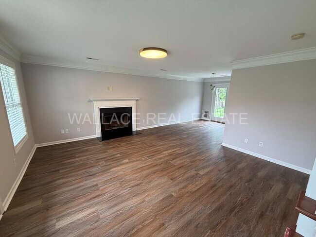Foto del edificio - FANTASTIC 3 BEDROOM, 2.5 BATHROOM HOME IN S. KNOXVILLE!!