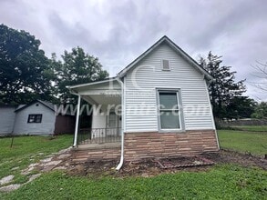 Building Photo - 708 Harmon St