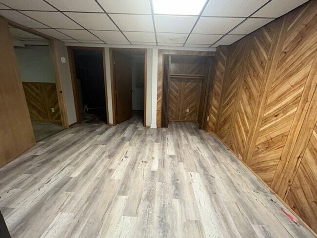 Foto del edificio - Nice west side Home.3+ bedroom with a cozy backyard