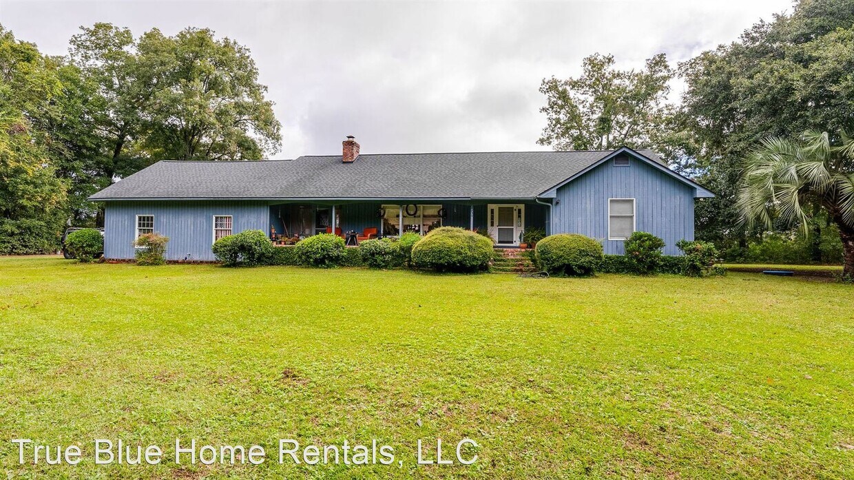 2 br, 2 bath House 4750 Chisolm Road House Rental in Johns Island, SC