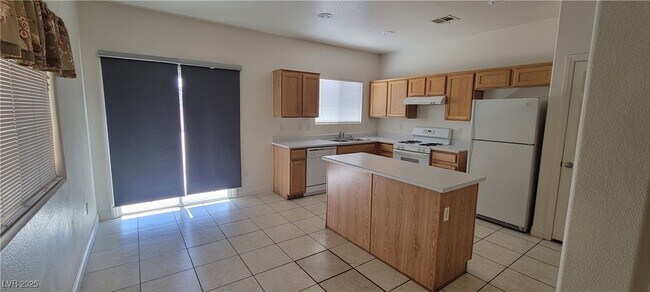Foto del edificio - 9549 Birch Basin Ct