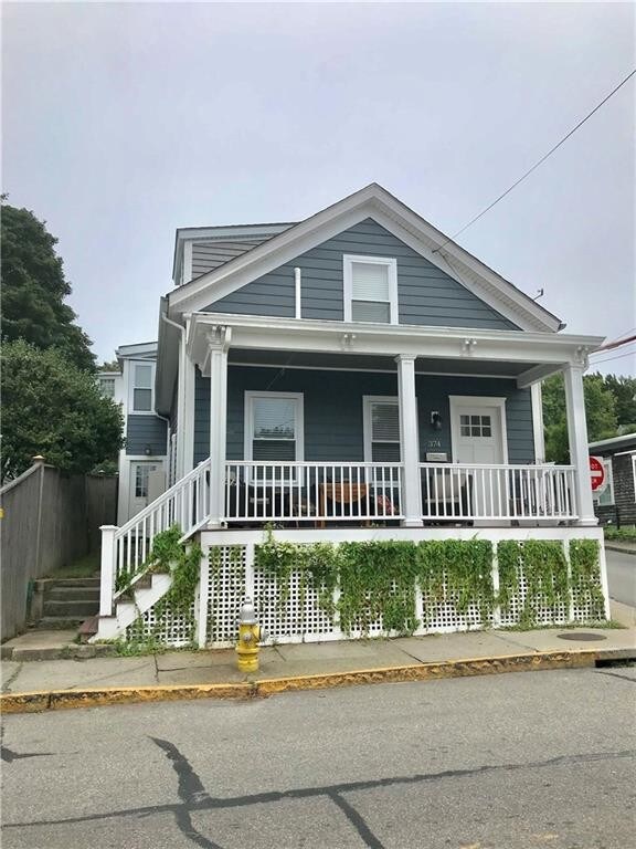 Foto principal - 374 Spring St