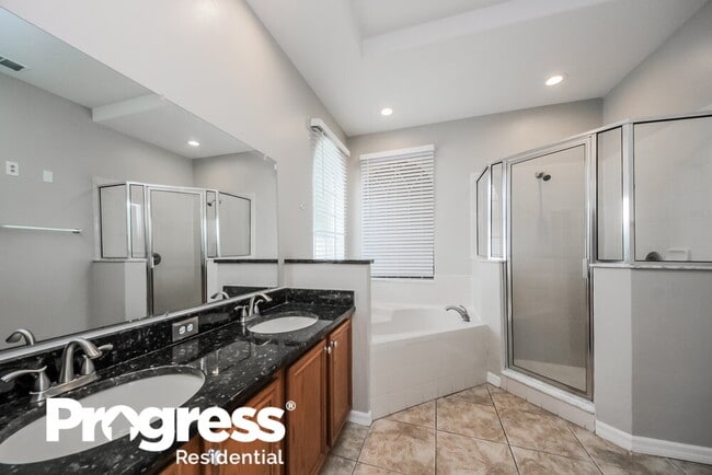 Building Photo - 14527 Huntcliff Park Way