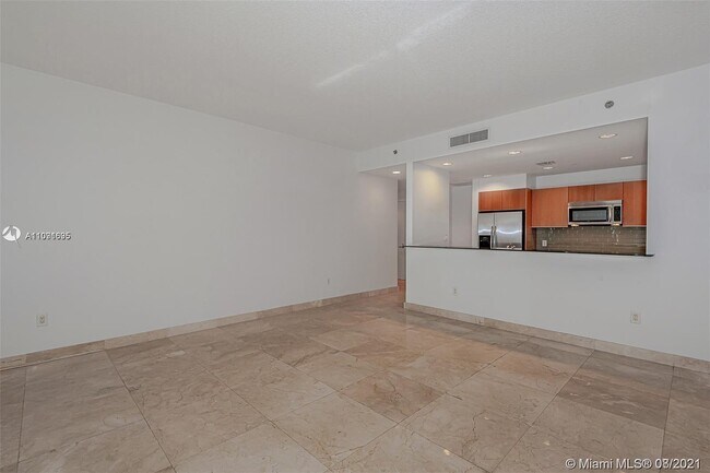 Building Photo - 1050 Brickell Ave